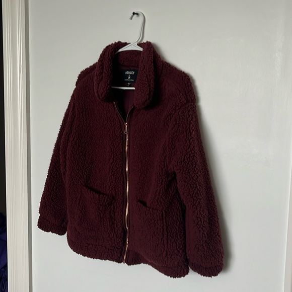 Ashley by 26 International Burgundy Sherpa Jacket, like new - Picture 2 of 6